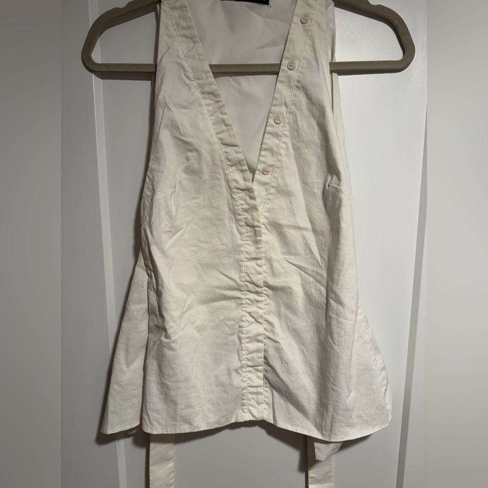Zara Cream V-Neck Sleeveless Button Front Top